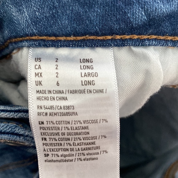 American Eagle Ripped Skinny Jeans - Picture 4 of 4